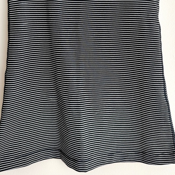 Lululemon Cool Racerback Tank Top, Black and White Striped, Size 4 - Picture 5 of 16